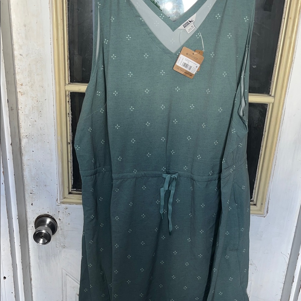 NWT Eddie Bauer Elegant Green Sleeveless Dress
